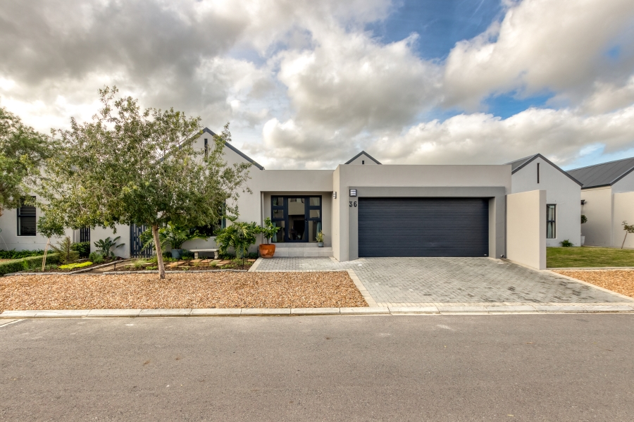 To Let 4 Bedroom Property for Rent in Aan de Wijnlanden Western Cape